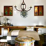 Historic Adobe 1 Acre Compound Ultimate Immersion Classic & Dreamy Holiday home