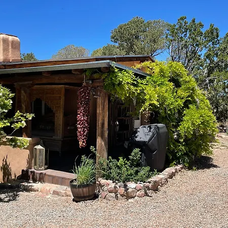 Historic Adobe 1 Acre Compound Ultimate Immersion Classic & Dreamy Holiday home