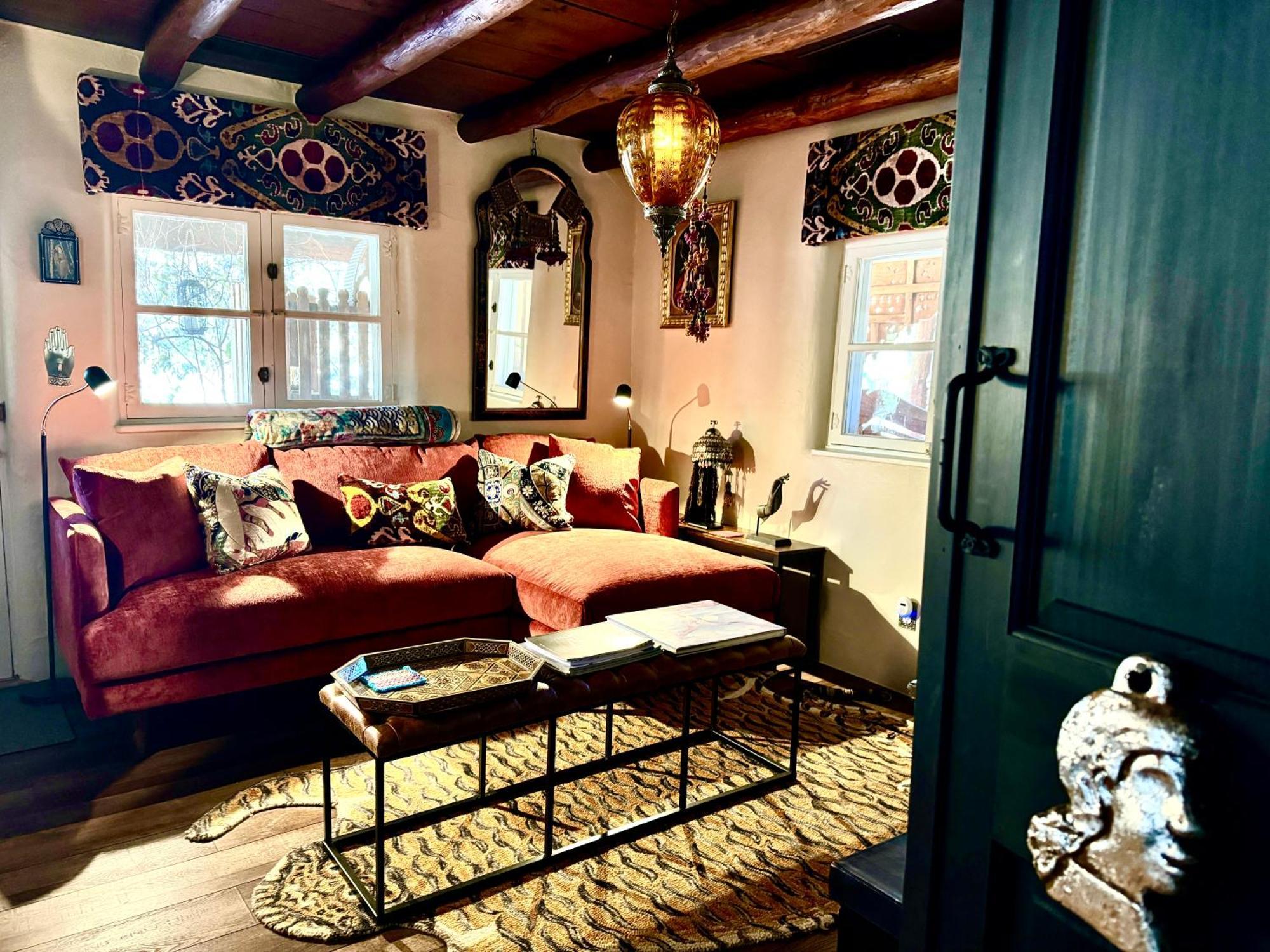 Historic Adobe 1 Acre Compound Ultimate Immersion Classic & Dreamy * Santa Fé